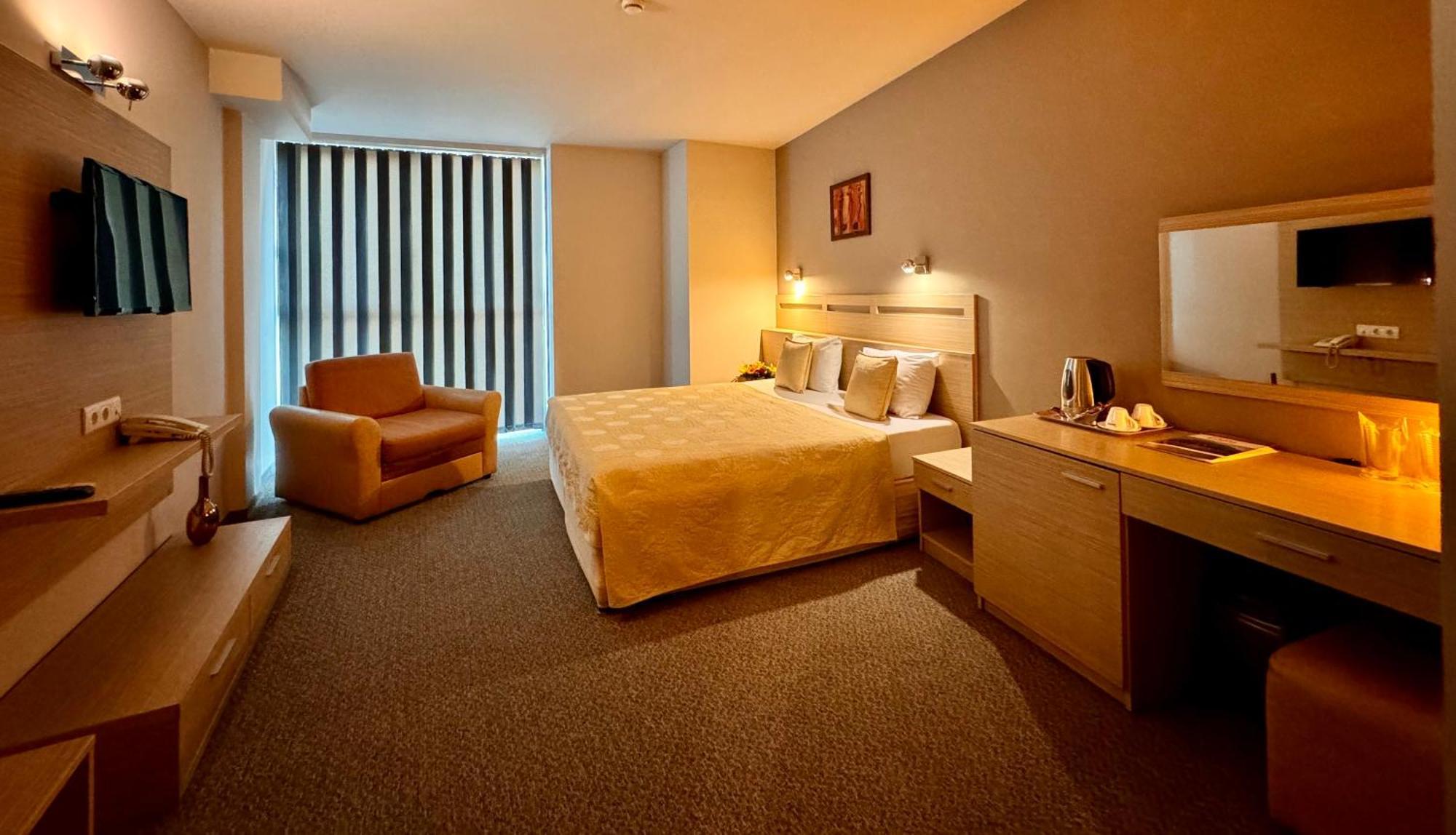 Expo Hotel Plovdiv Kültér fotó