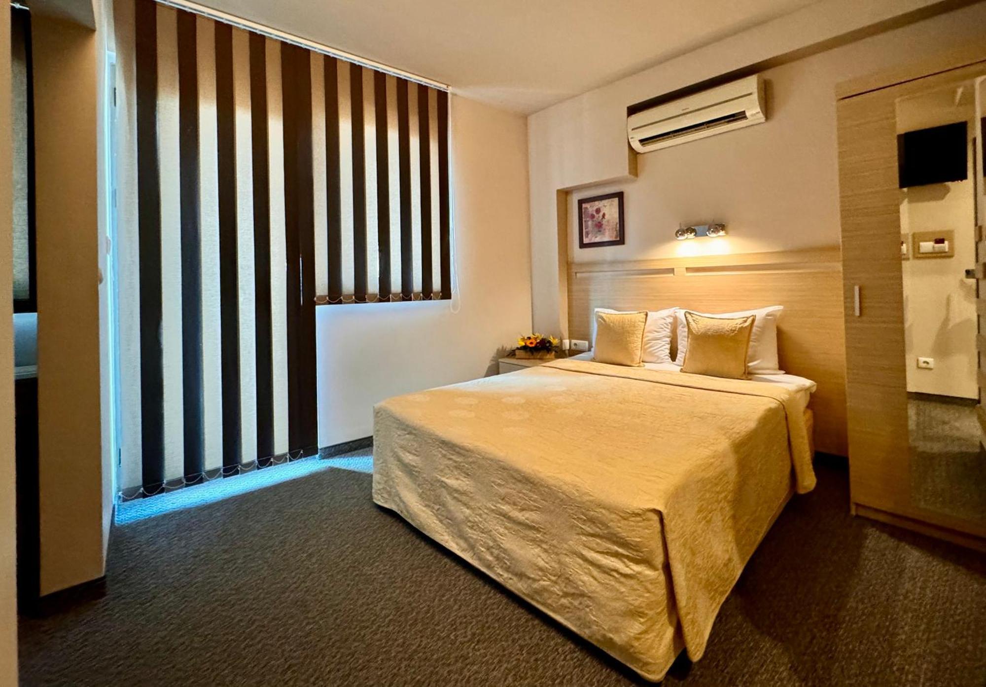 Expo Hotel Plovdiv Kültér fotó